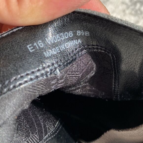 Cole Haan Boots Size 9.5 B leather booties grey in GUC - Picture 8 of 8